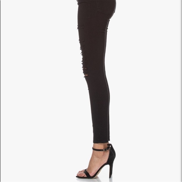 Frame Denim woman’s distressed black skinny jeans size 23 - Picture 4 of 7